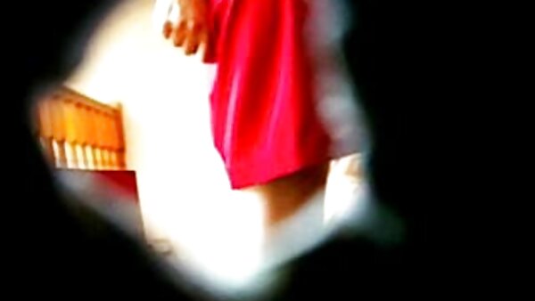 Вкусниот изглед на јапонската домина Рури Харука ја заебава нејзината пичка